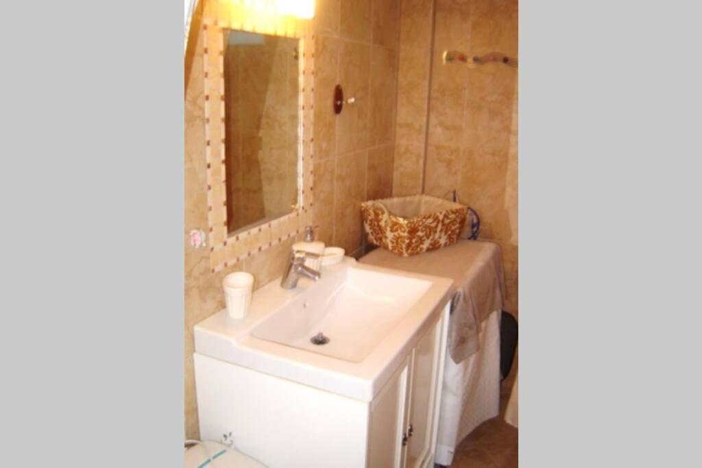 Irilena'S Guest House Faros  Ngoại thất bức ảnh
