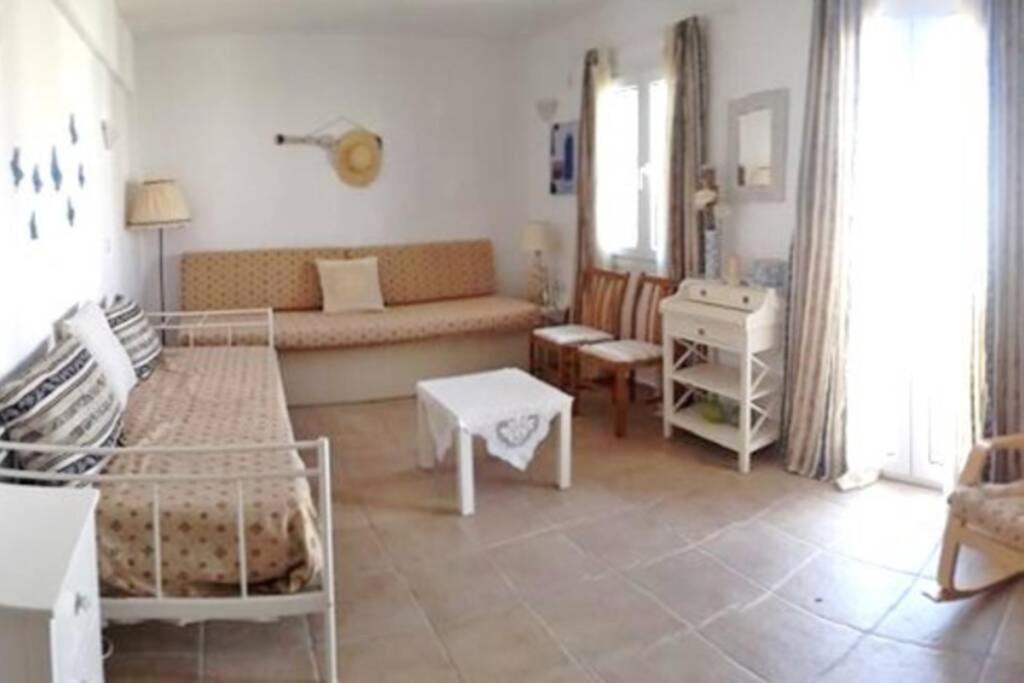 Irilena'S Guest House Faros  Ngoại thất bức ảnh