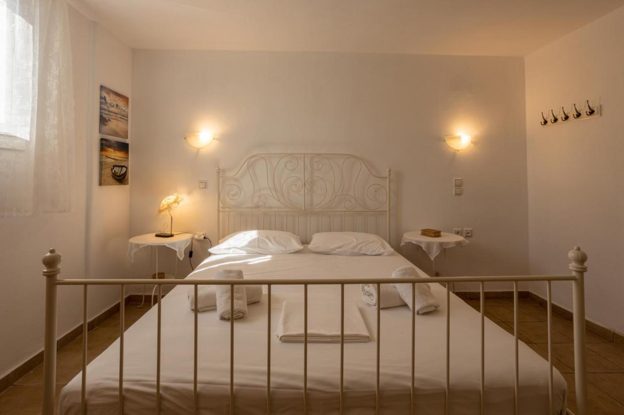 Irilena'S Guest House Faros  Ngoại thất bức ảnh